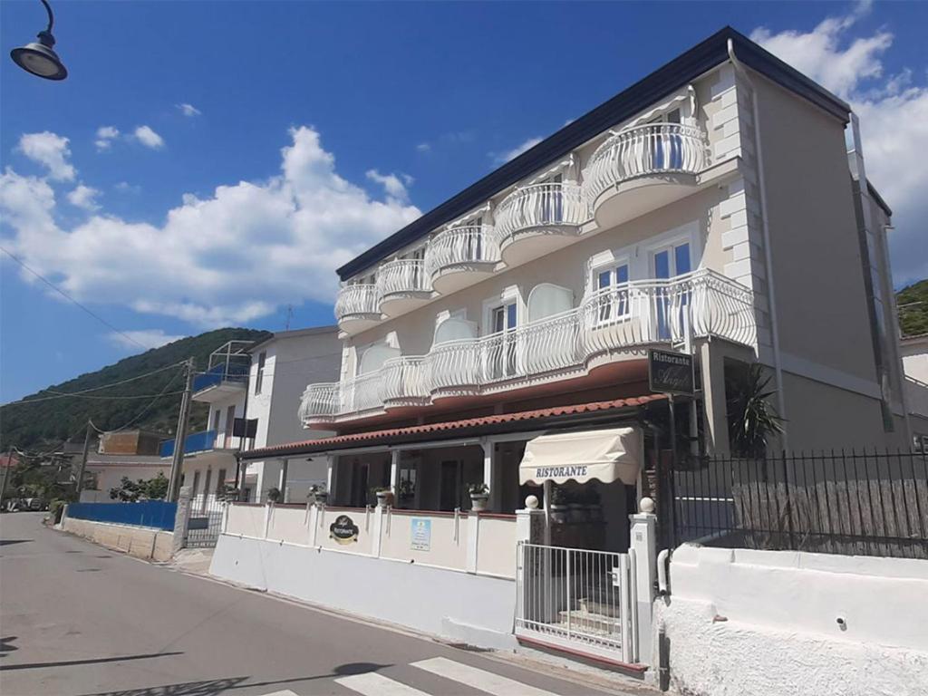 Hotel Da Alfredo Castellabate Buitenkant foto